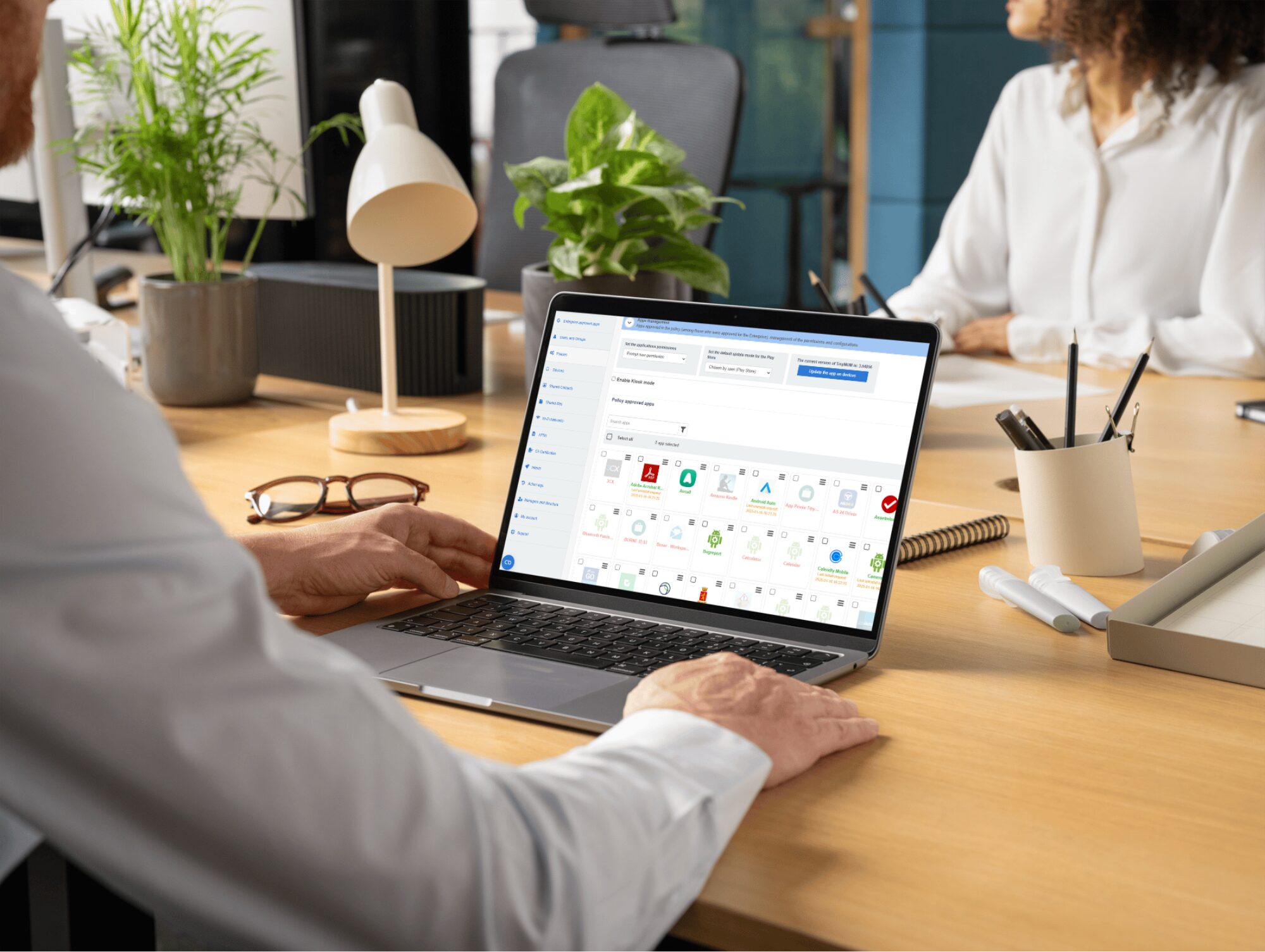 TinyMDM Apps Management